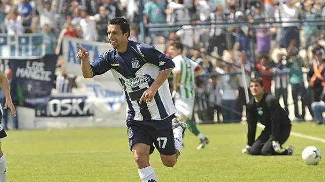 Damian Solferino con la camiseta del Midtland