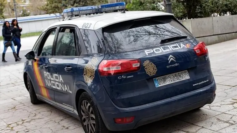 Veh&iacute;culo de la Polic&iacute;a Nacional