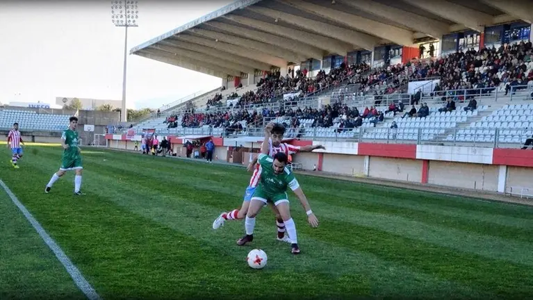 Un lance del partido. Foto Mart&iacute;n Gil