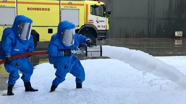Una muestra del material adquirido por bomberos