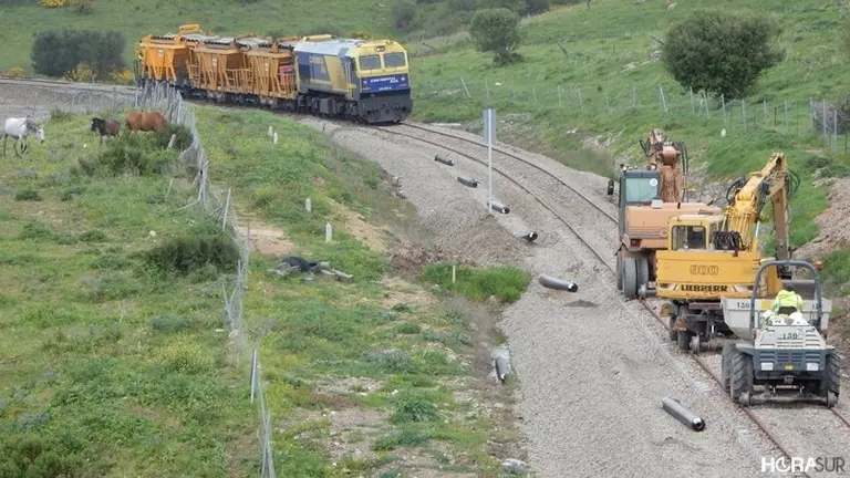 Obras de renovaci&oacute;n en la l&iacute;nea ferrea de Algeciras