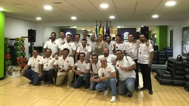Ruiz y Ganfornina con los pescadores