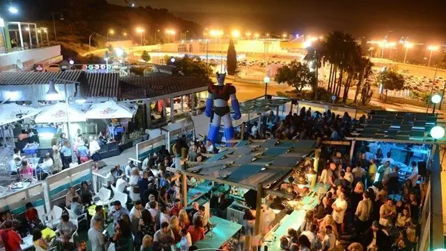 Senda y Zona Alta est&aacute;n en el centro comercial Las Palomas