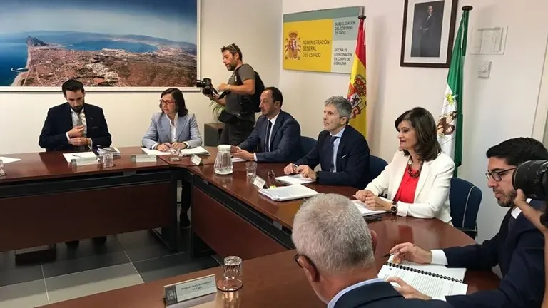 El ministro del Interior, Grande Marlaska, en Algeciras