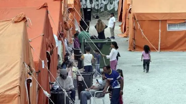 Imagen de tiendas de la Unidad Militar de Emergencias. Foto de archivo