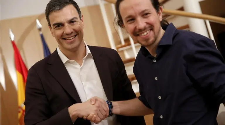 MADRID  30 03 2016  Pedro Sanchez PSOE  y Pablo Iglesias  Podemos  durante la reunion que han mantenido hoy en el Congreso de los Diputados  FOTO  JOSE LUIS ROCA