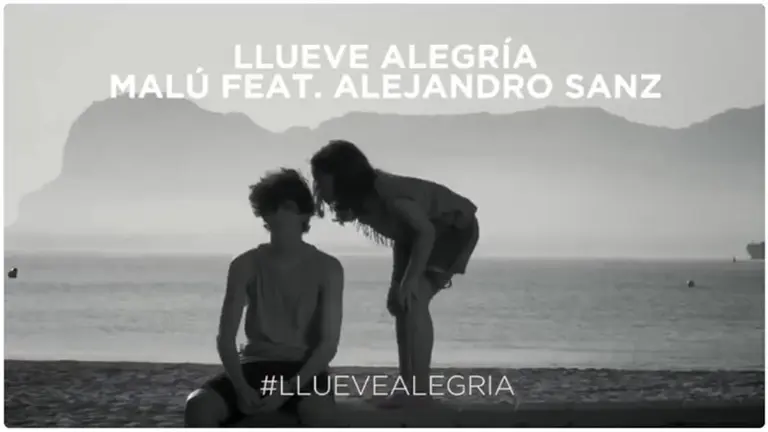 Una imagen del vioclip Llueve Alegr&iacute;a grabado en el Rinconcillo