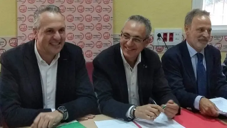 Ruiz Boix, Juan Lozano y De la Encina, en una rueda de prensa reciente