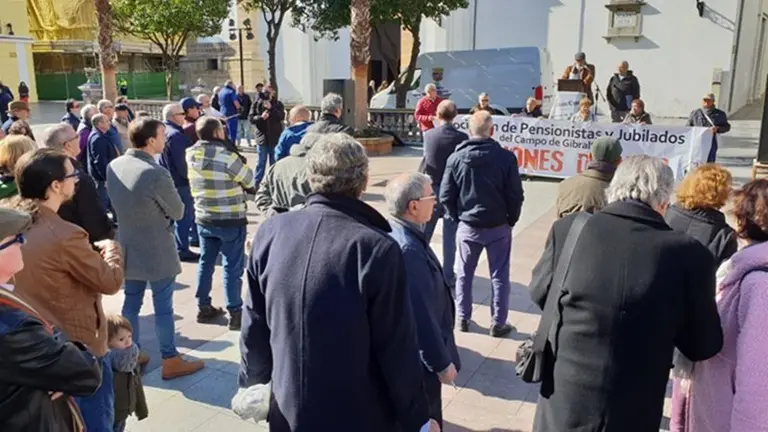 Concentraci&oacute;n por las pensiones en Algeciras Feb2019