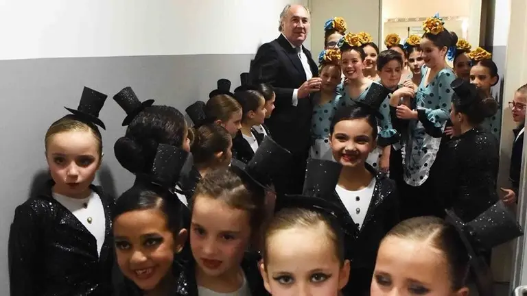 GALA BENEFICA DANZARES
