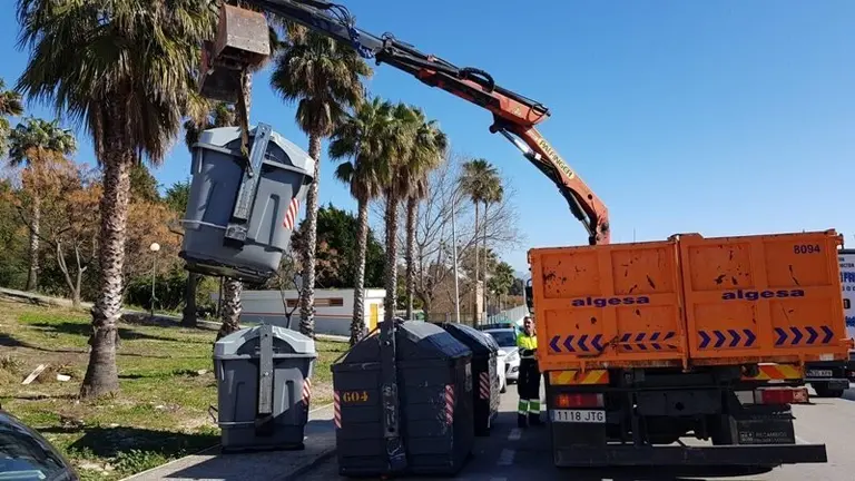SUSTITUCI&Oacute;N DE CONTENEDORES EN SAN GARC&Iacute;A