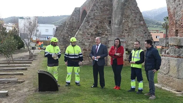 Un momento de la visita a los Arcos del Cobre Algeciras