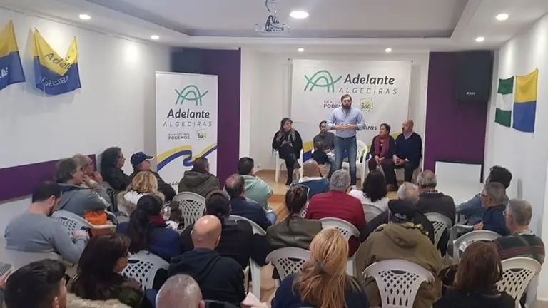 Viso se dirige a la asamblea celebrada en La Morada