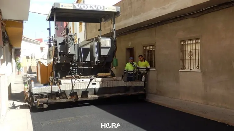 Asfaltado de calles en el entorno de Agua Marina