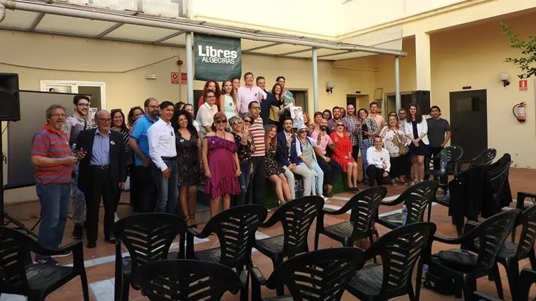 Foto de familia de Libres Algeciras tras el acto