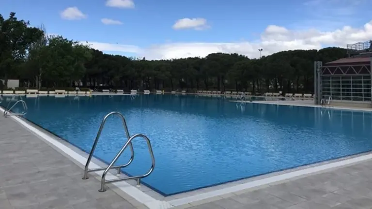 Piscina descubierta