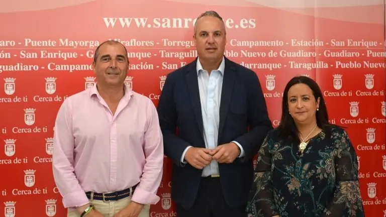 Boix en el centro, junto a Servan y Collado