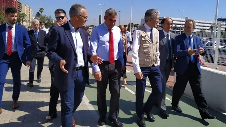 Marlaska de visita en el Puerto en el inicio de la OPE 2019