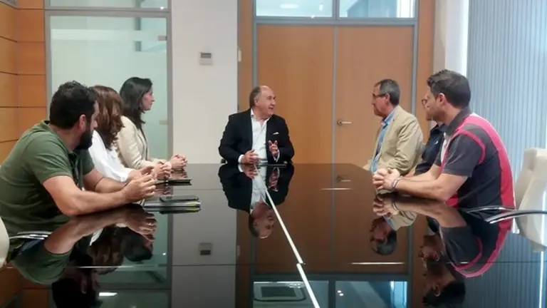 Imagen de la primera reuni&oacute;n t&eacute;cnica con los responsables de Urbanismo y Alumbrado