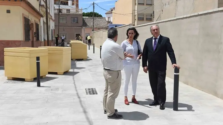 Obras en la calle Miguel Mart&iacute;n