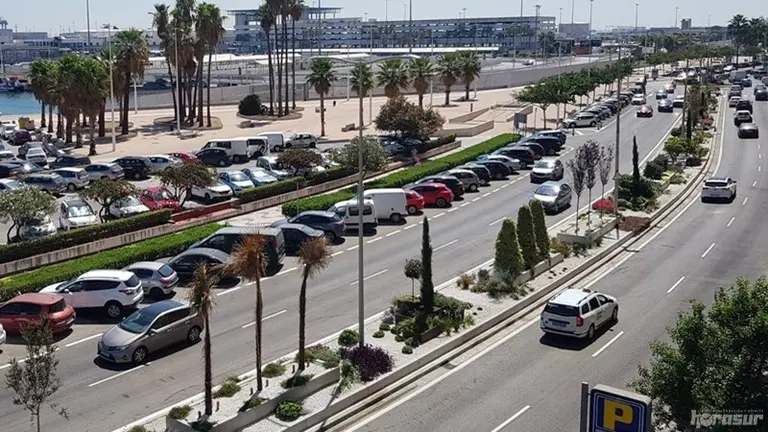 Aspecto de la nueva mediana en la avenida Virgen del Carmen