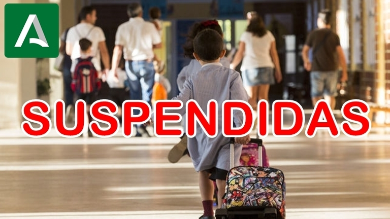 Escolares saliendo del colegio