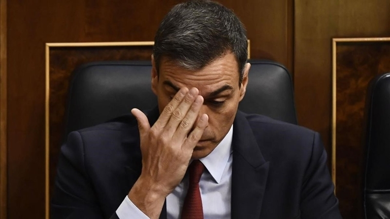 Pedro S&aacute;nchez en sus horas mas amargas