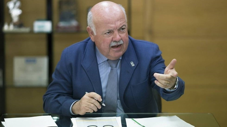 Jesus Aguirre, Consejero de Sanidad