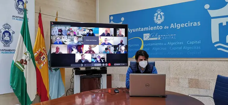 Sergio Pelayo durante la reuni&oacute;n