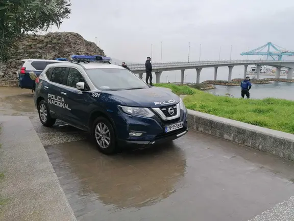 Polic&iacute;a Nacional en el lugar de los hechos / HS