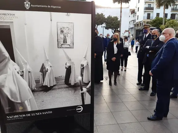 Exposici&oacute;n del Santo Entierro
