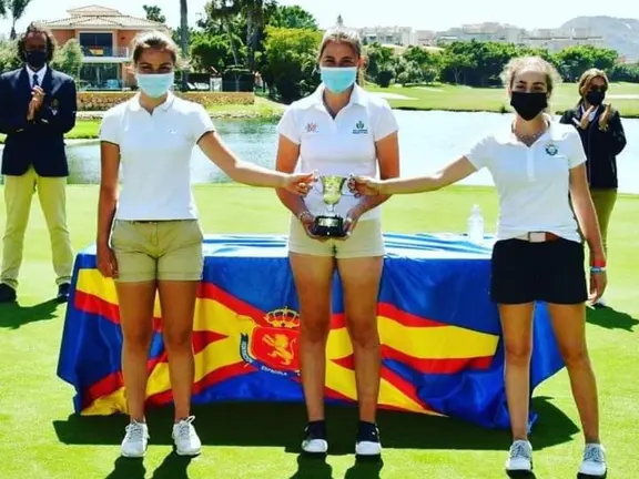 2021 julia sanchez subcampeona golf