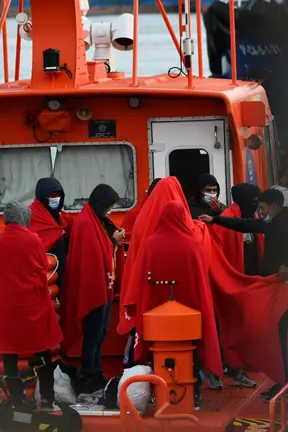Rescate de personas por parte de una Salvamar