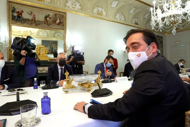 Reuni&oacute;n en Exteriores