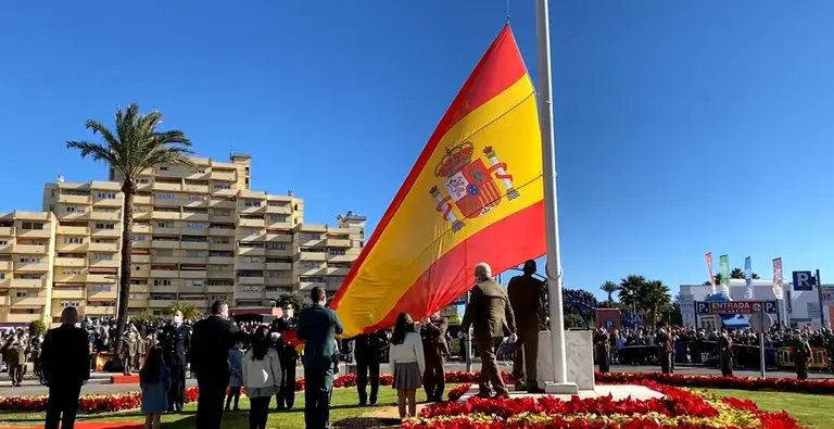 izado de la bandera