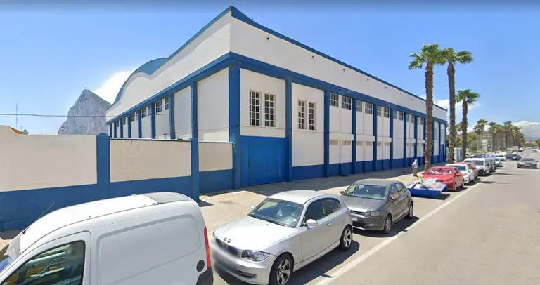 pabell&oacute;n polideportivo la l&iacute;nea