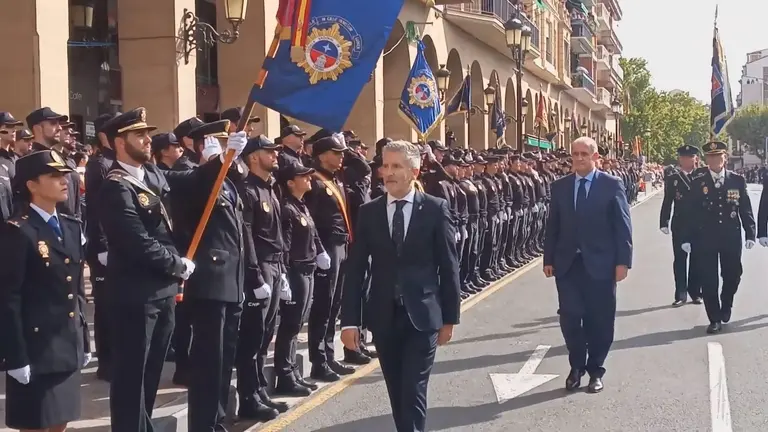 Grande Marlaska en una recepci&oacute;n de la Policia Nacional