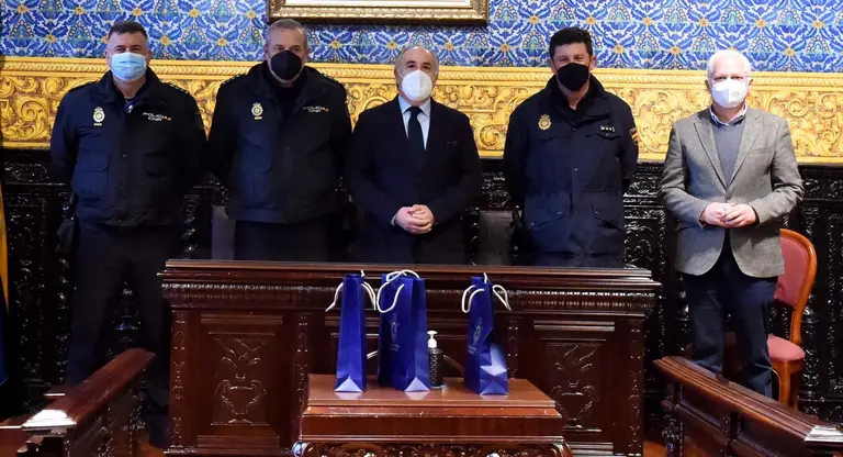 PRESENTACION NUEVOS COMISARIOS