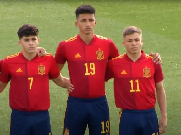 Leiva con la selecci&oacute;n sub18