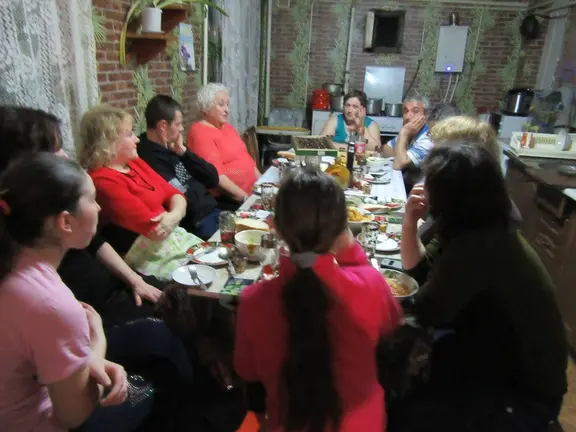 Una de las visitas de la asociaci&oacute;n a Ucrania