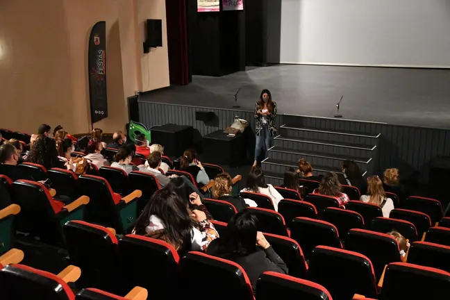 Reuni&oacute;n con familias de alumnos con necesidades especiales
