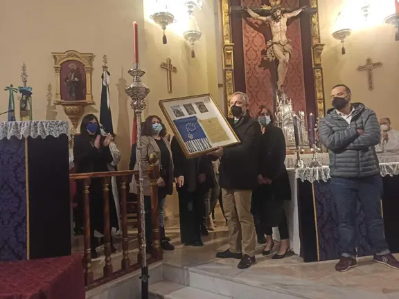 Entrega de la faja de honor