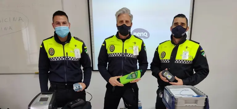 Los tres agentes especializados