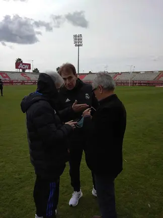 Mart&iacute;n V&aacute;zquez, en el c&eacute;sped del Mirador