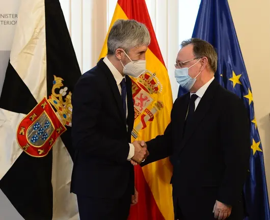 Juan Vivas con el ministro Marlaska