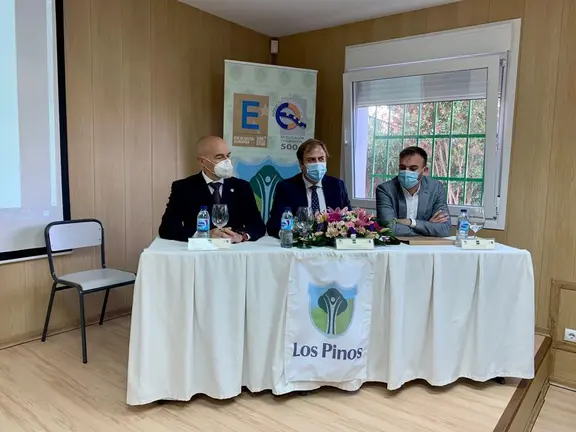 Presentaci&oacute;n en Los Pinos