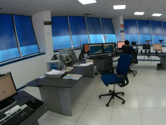 Interior del Centro de Salvamento de Tarifa