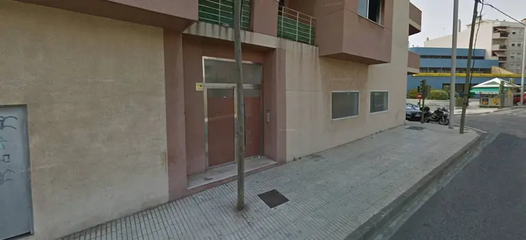 Edificio de El Secano, ocupado en varias ocaciones