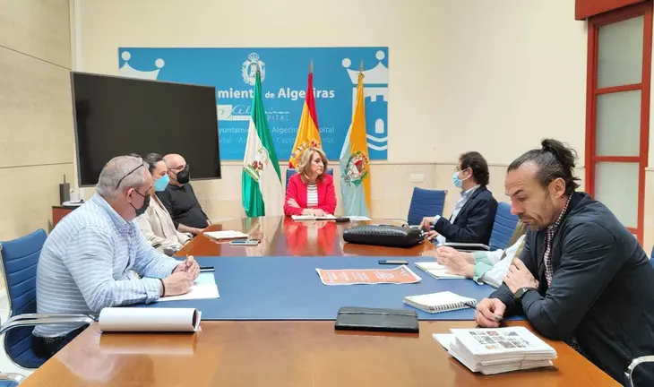 Reuni&oacute;n sobre el Encuentro de Guitarra 'Paco de Luc&iacute;a'