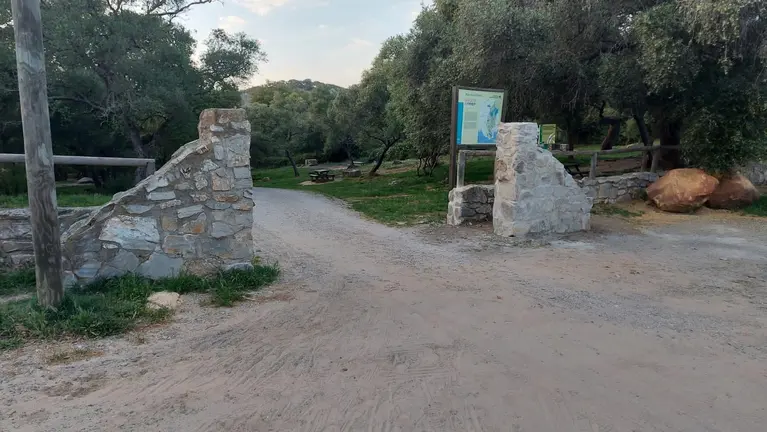 Acceso a la zona recreativa Montera del Torero
